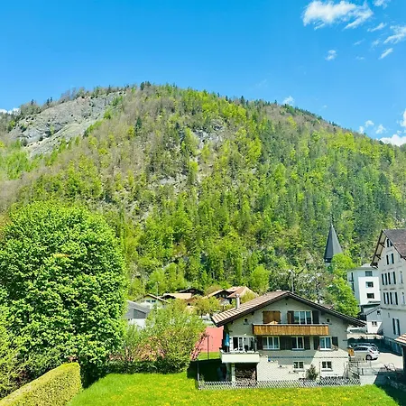 Hotel Rebstock 2*