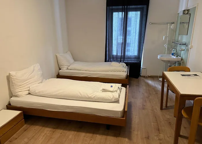 Rebstock Hotell 3*